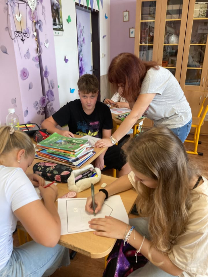 Nejen prvňáčci usedli poprvé do lavic naší školy. Takové poprvé si zažili i…