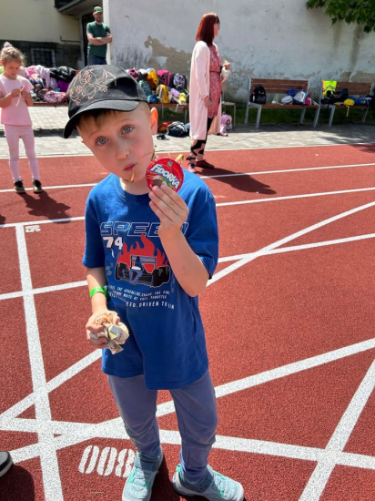 🏆 MŠ Školská  na Školiádě! 🏃‍♂️💨Děti ze všech tříd MŠ Školská čtvrť se v pátek…