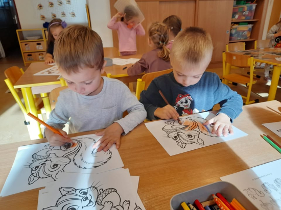 V úterý navštívila třídu 4 v MŠ Školská paní Ing. Markéta Cichá se svým…